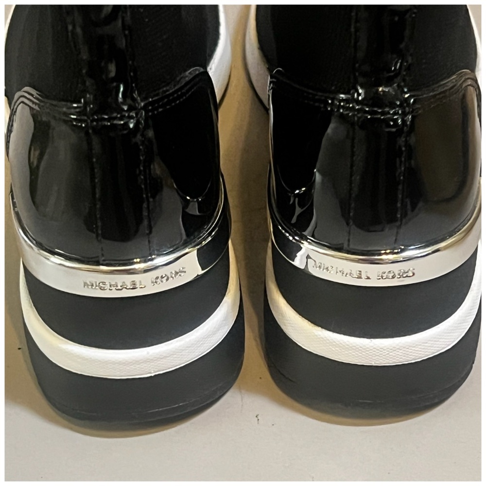 MICHAEL KORS • 
SKYLER - Black - Picture 11 of 12